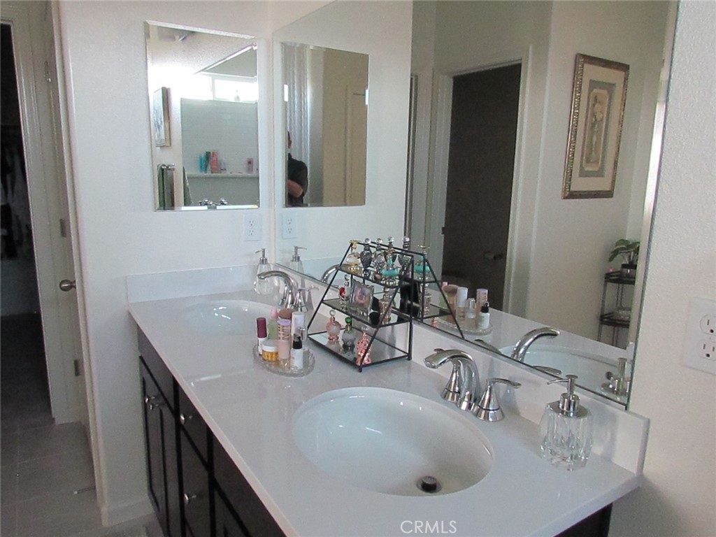 4758 Bellaire, Clovis, CA 93619