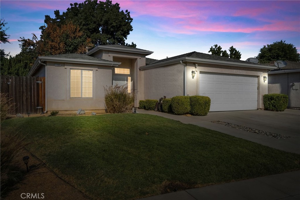 2200 Hanson Ave, Clovis, CA 93611