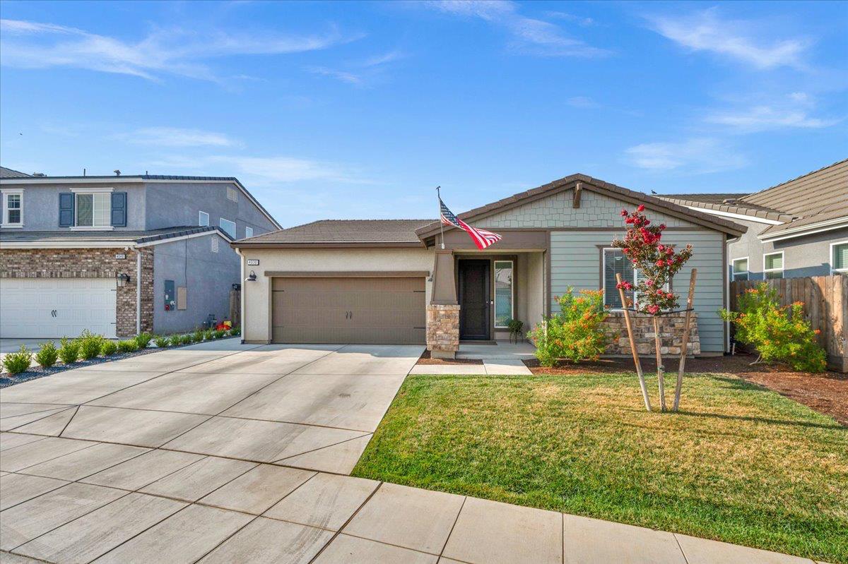 4030 San Jose Ave, Clovis, CA 93619