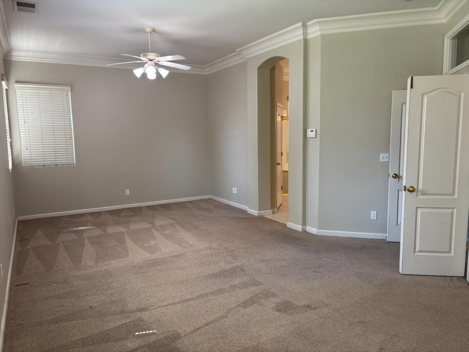 2578 Warner Ave, Clovis, CA 93611