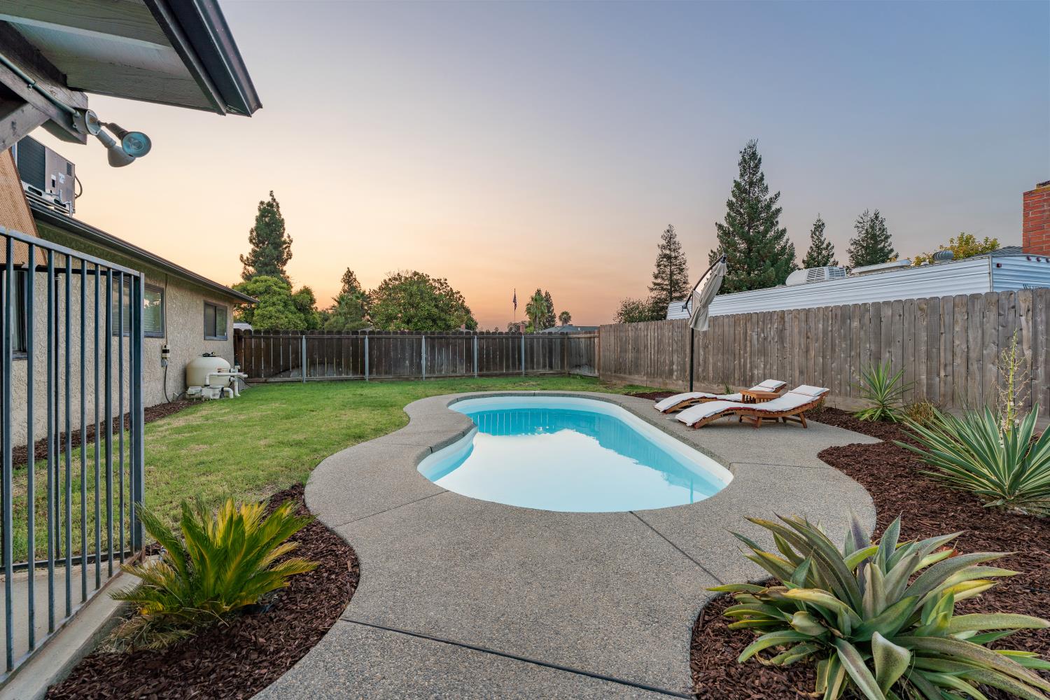 1484 Hampton Way, Clovis, CA 93611