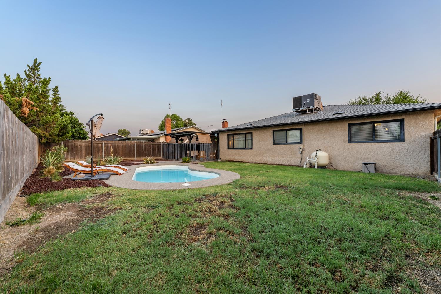 1484 Hampton Way, Clovis, CA 93611
