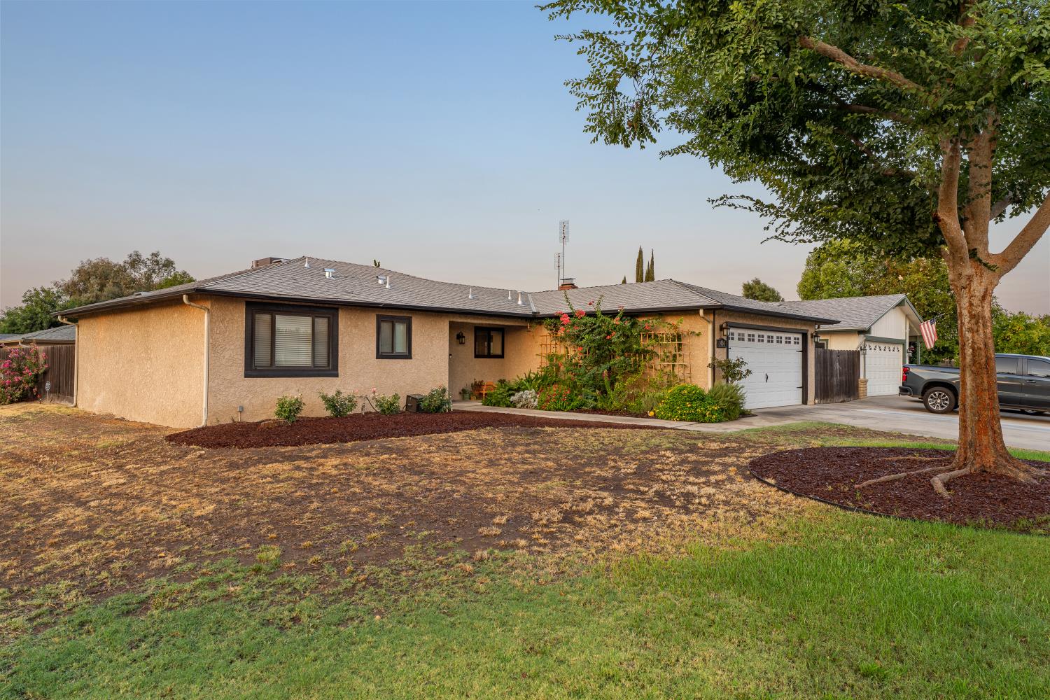 1484 Hampton Way, Clovis, CA 93611