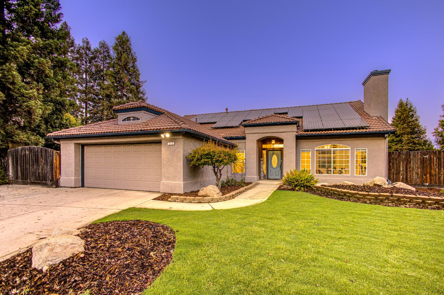 713 Magnolia Ave, Clovis, CA 93611