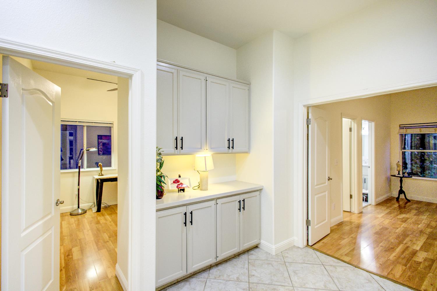 713 Magnolia Ave, Clovis, CA 93611