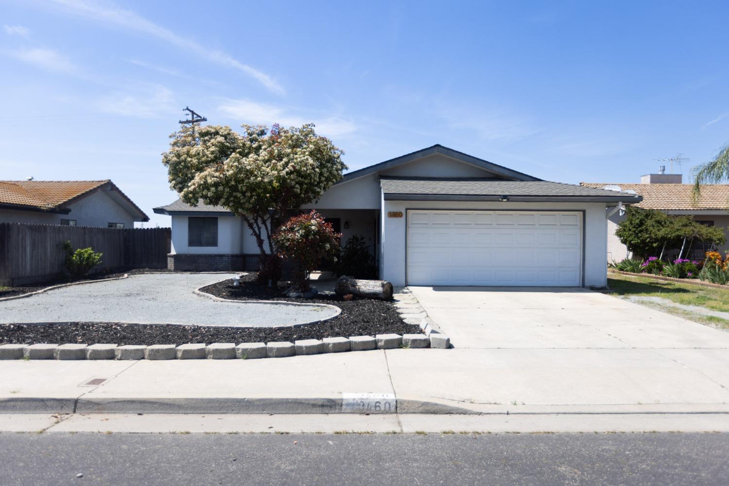 3460 Phillip, Clovis, CA 93612