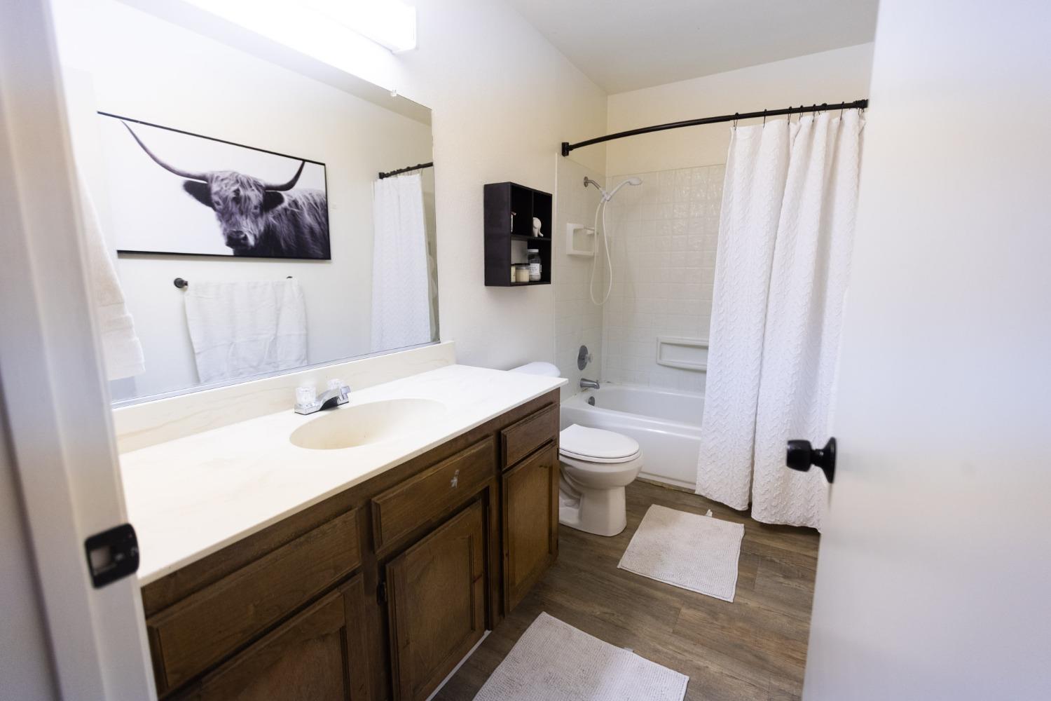 3460 Phillip, Clovis, CA 93612