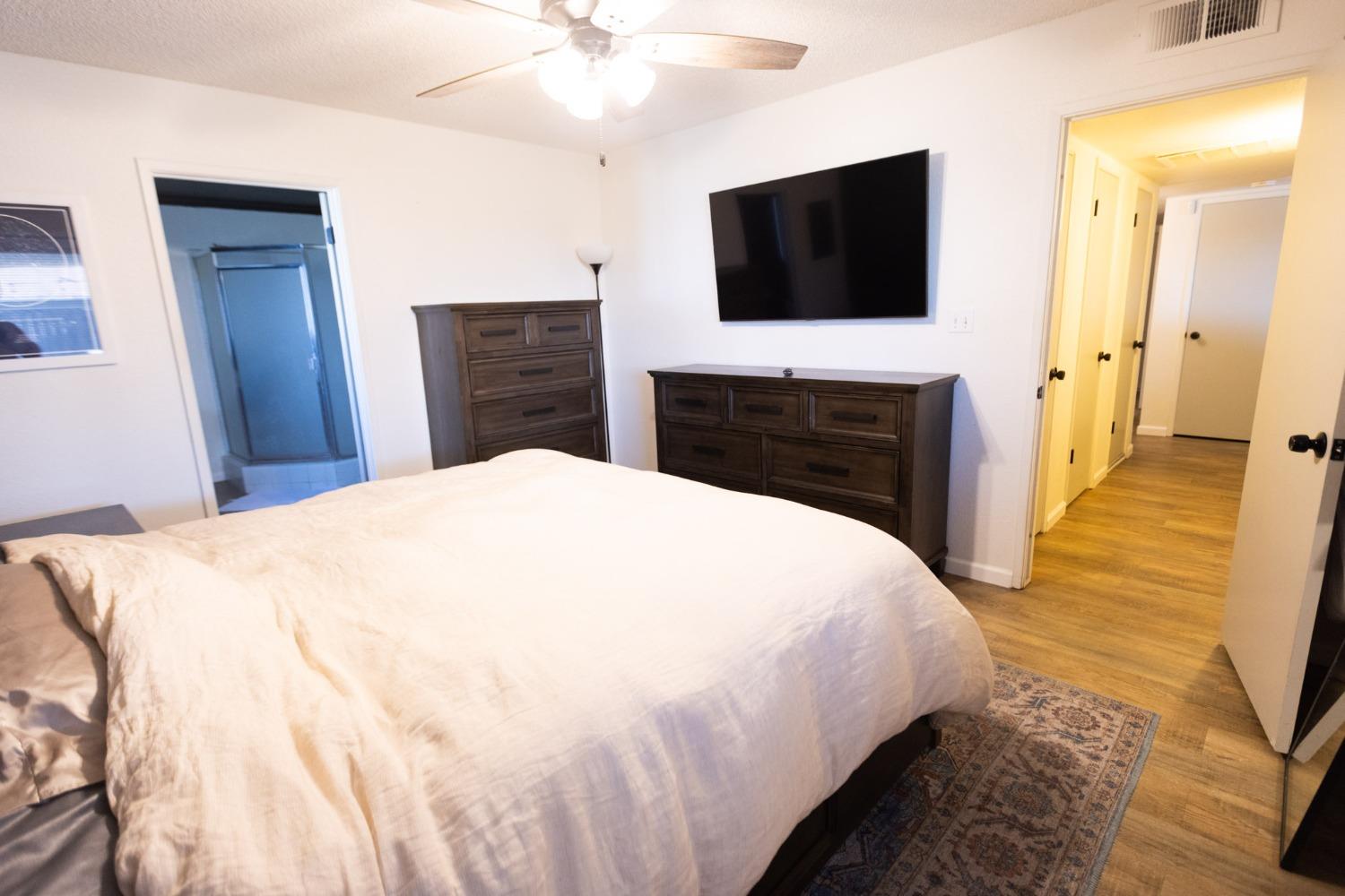 3460 Phillip, Clovis, CA 93612