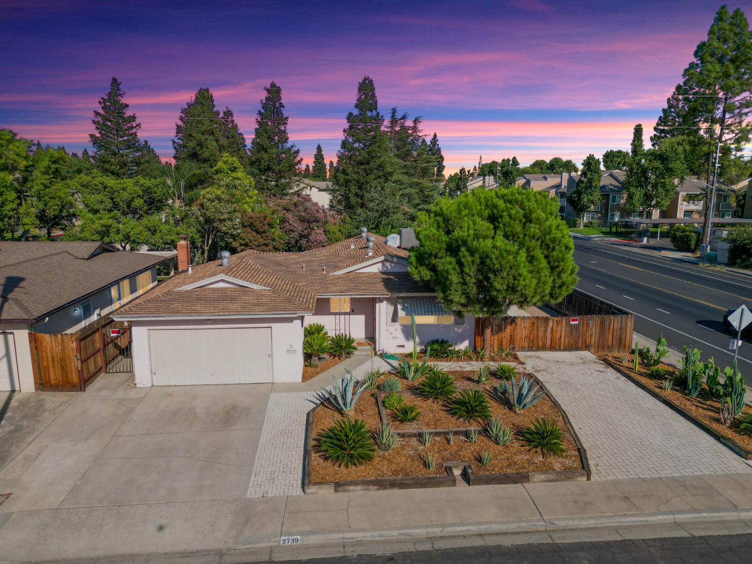 2739 Fine Ave, Clovis, CA 93612