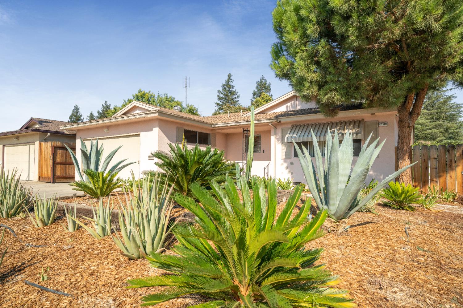 2739 Fine Ave, Clovis, CA 93612