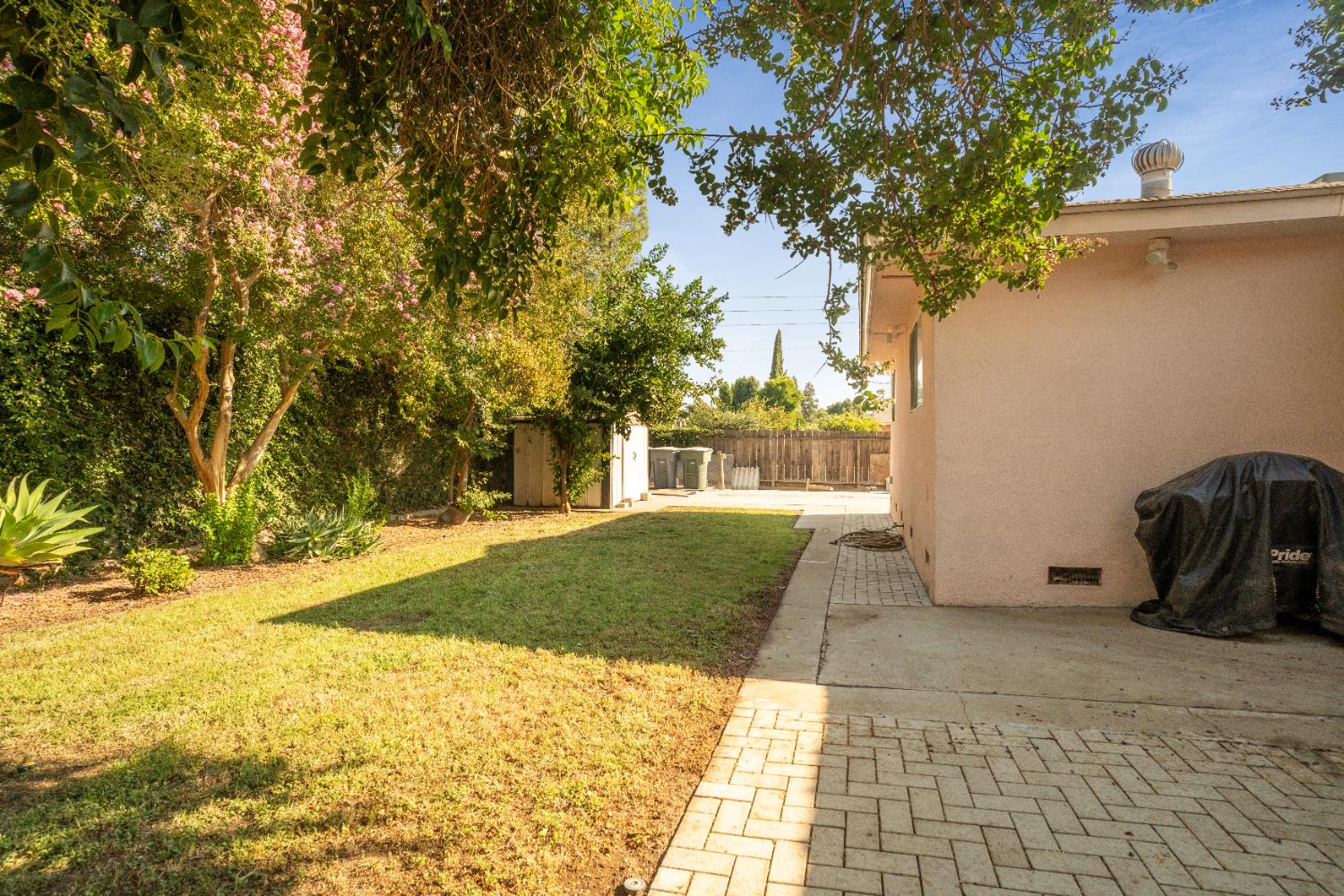 2739 Fine Ave, Clovis, CA 93612