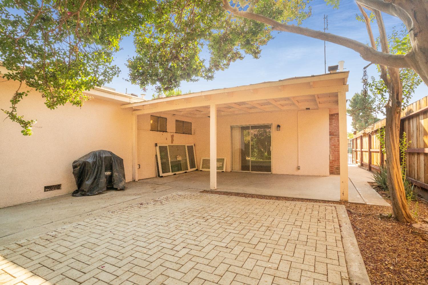 2739 Fine Ave, Clovis, CA 93612