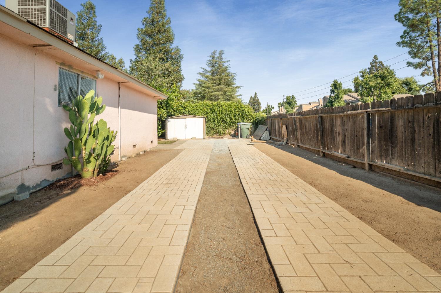 2739 Fine Ave, Clovis, CA 93612