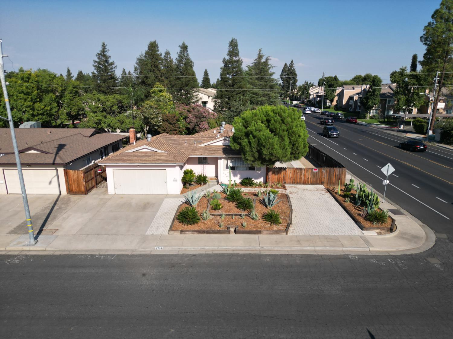 2739 Fine Ave, Clovis, CA 93612
