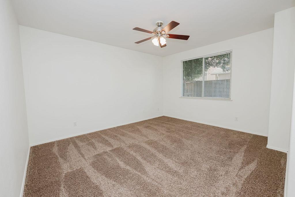 710 W Lisbon Ln, Clovis, CA 93619