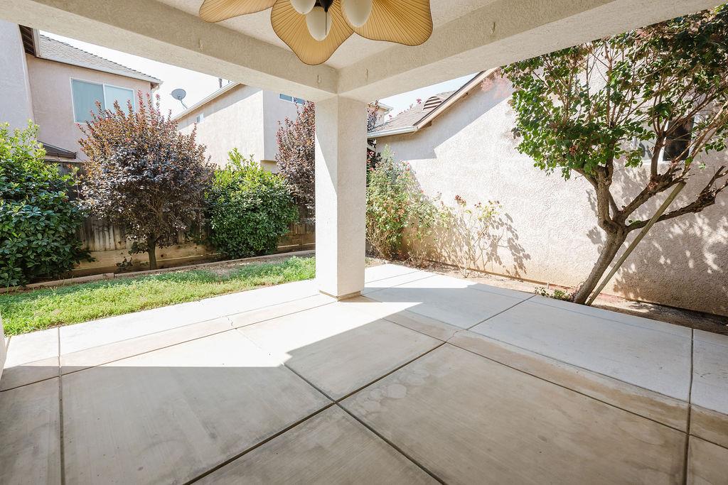 710 W Lisbon Ln, Clovis, CA 93619