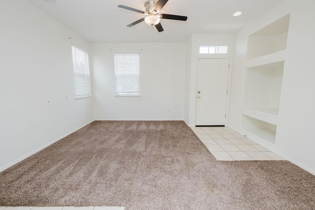 710 W Lisbon Ln, Clovis, CA 93619