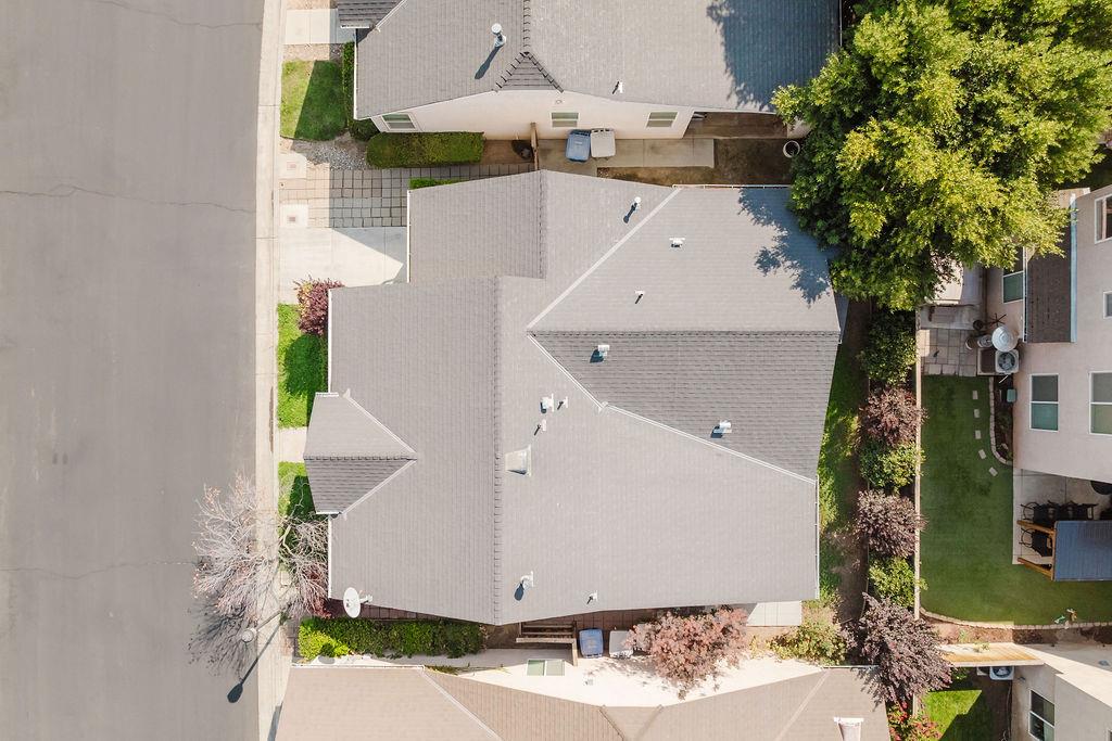 710 W Lisbon Ln, Clovis, CA 93619