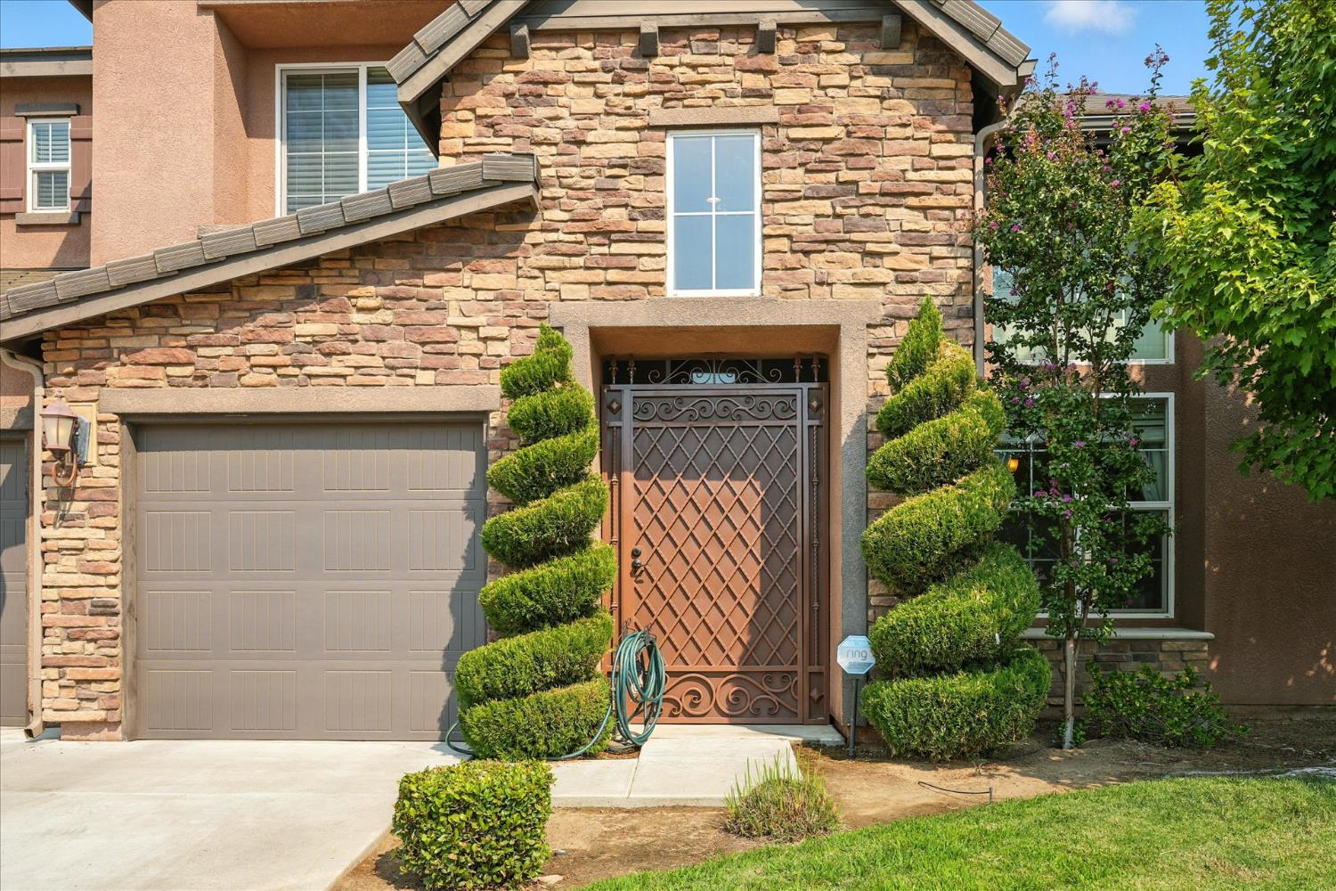 1117 Encino Ave, Clovis, CA 93619