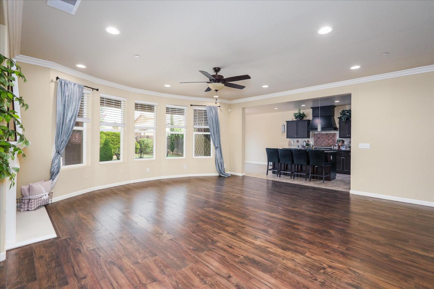 1117 Encino Ave, Clovis, CA 93619
