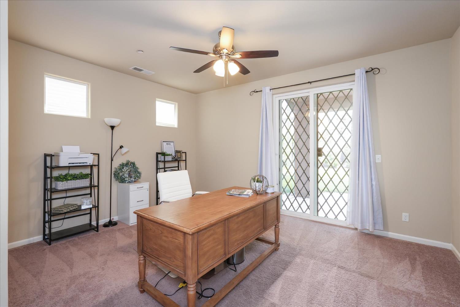 1117 Encino Ave, Clovis, CA 93619
