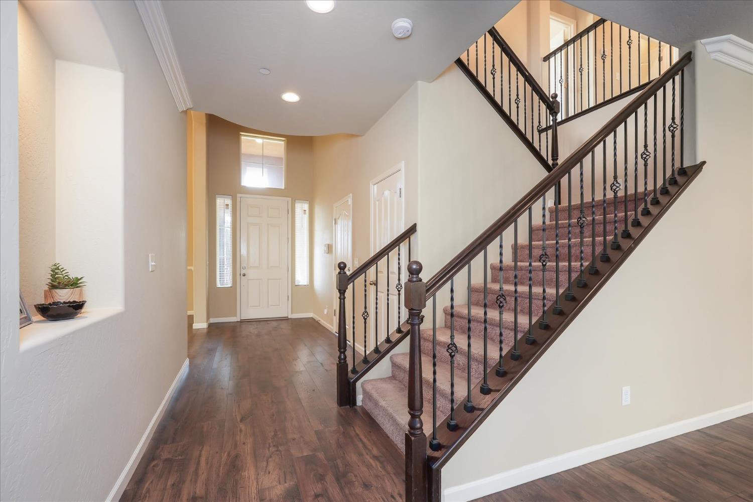 1117 Encino Ave, Clovis, CA 93619