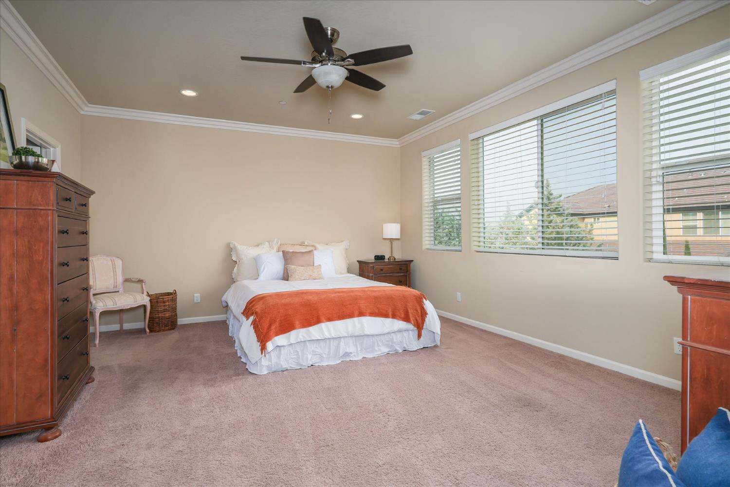 1117 Encino Ave, Clovis, CA 93619