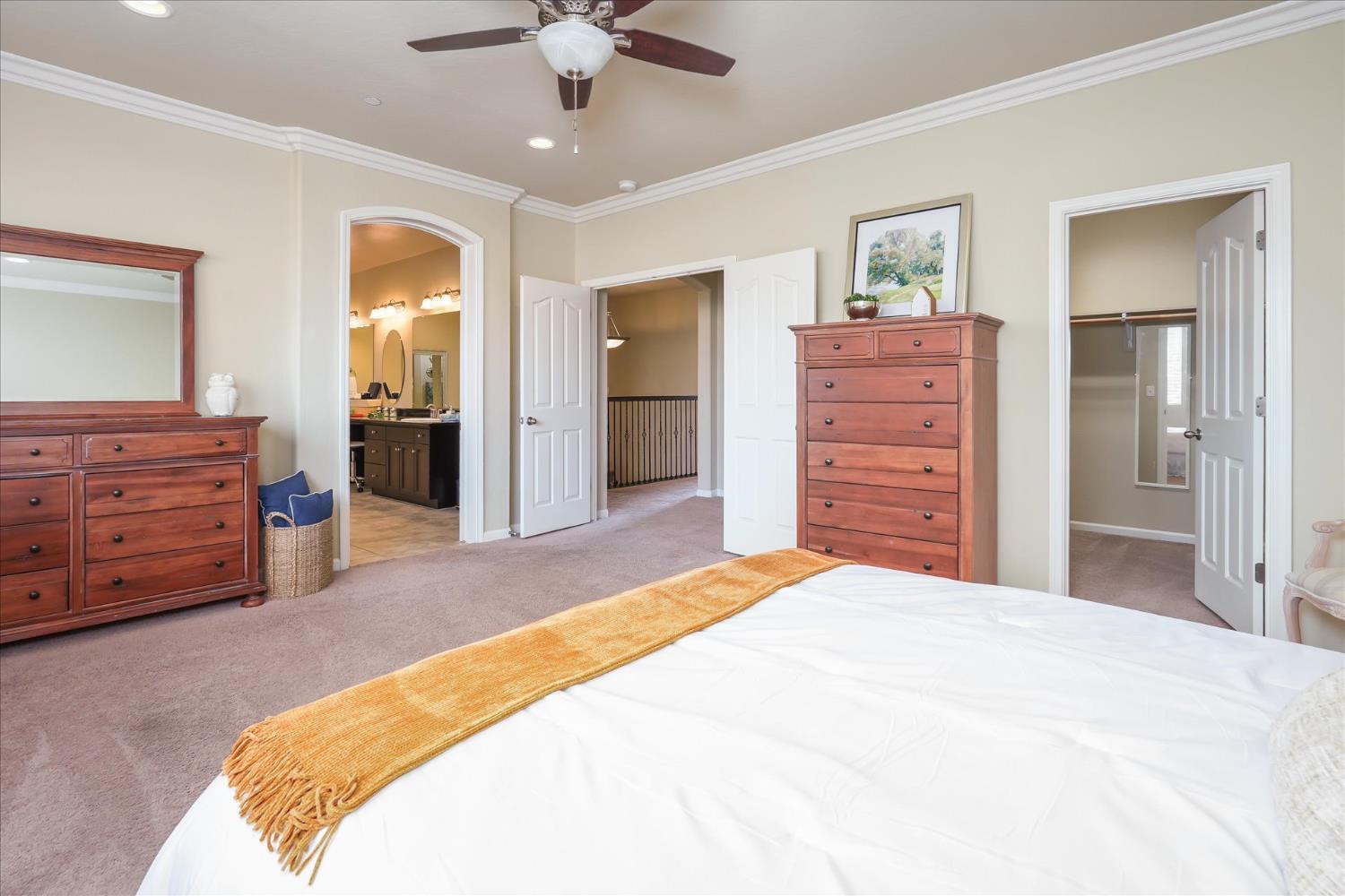 1117 Encino Ave, Clovis, CA 93619
