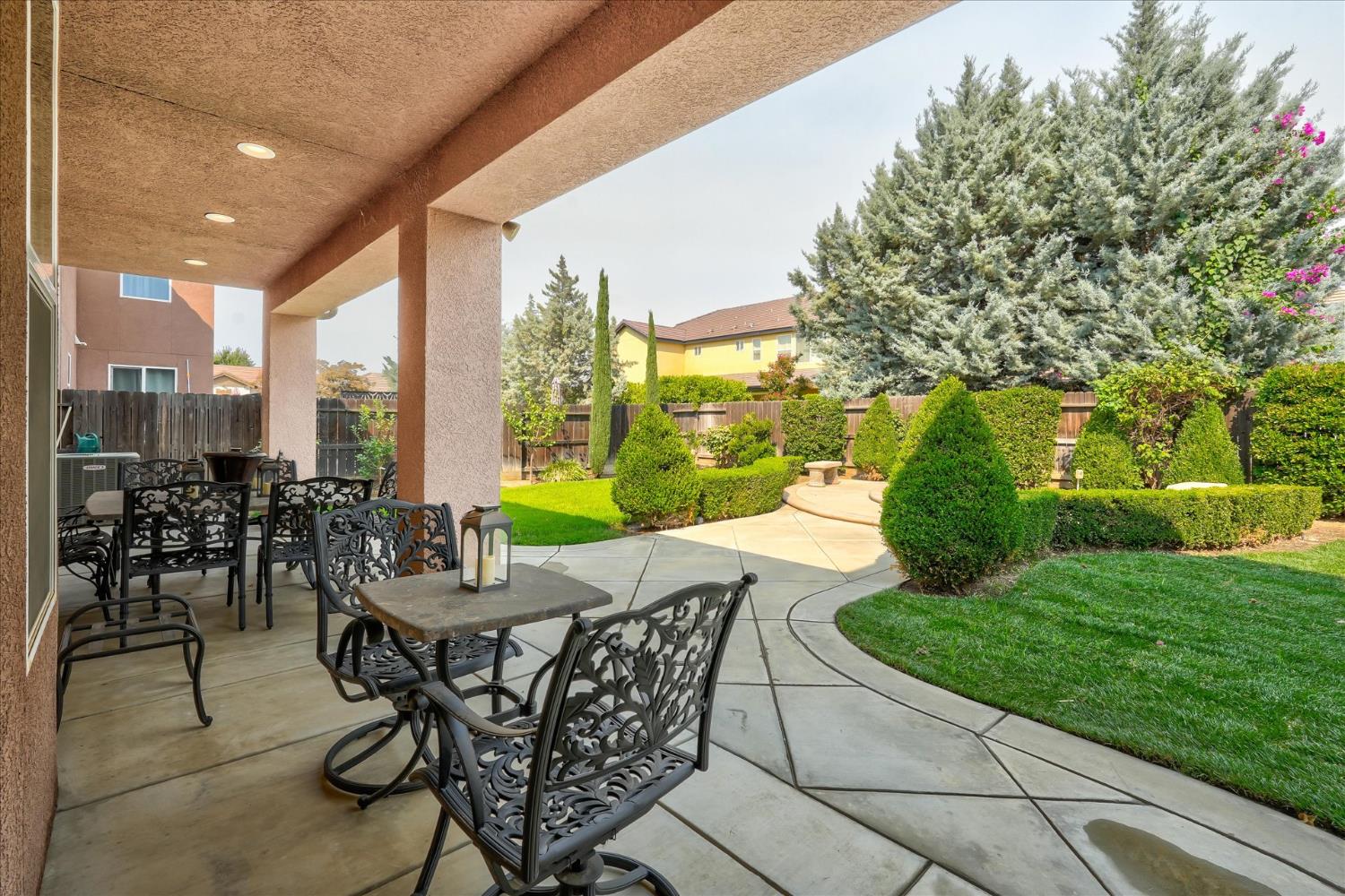 1117 Encino Ave, Clovis, CA 93619