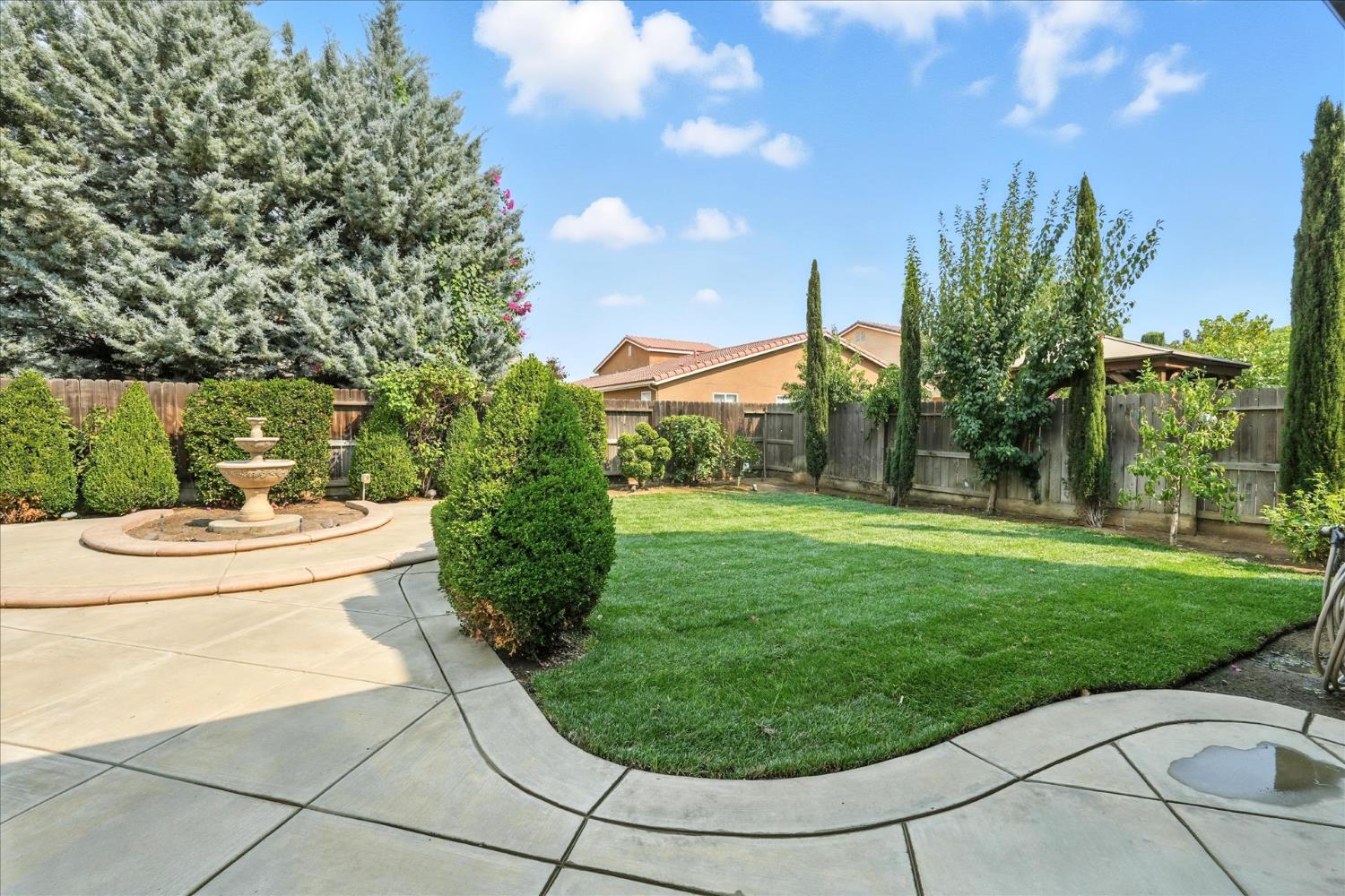 1117 Encino Ave, Clovis, CA 93619