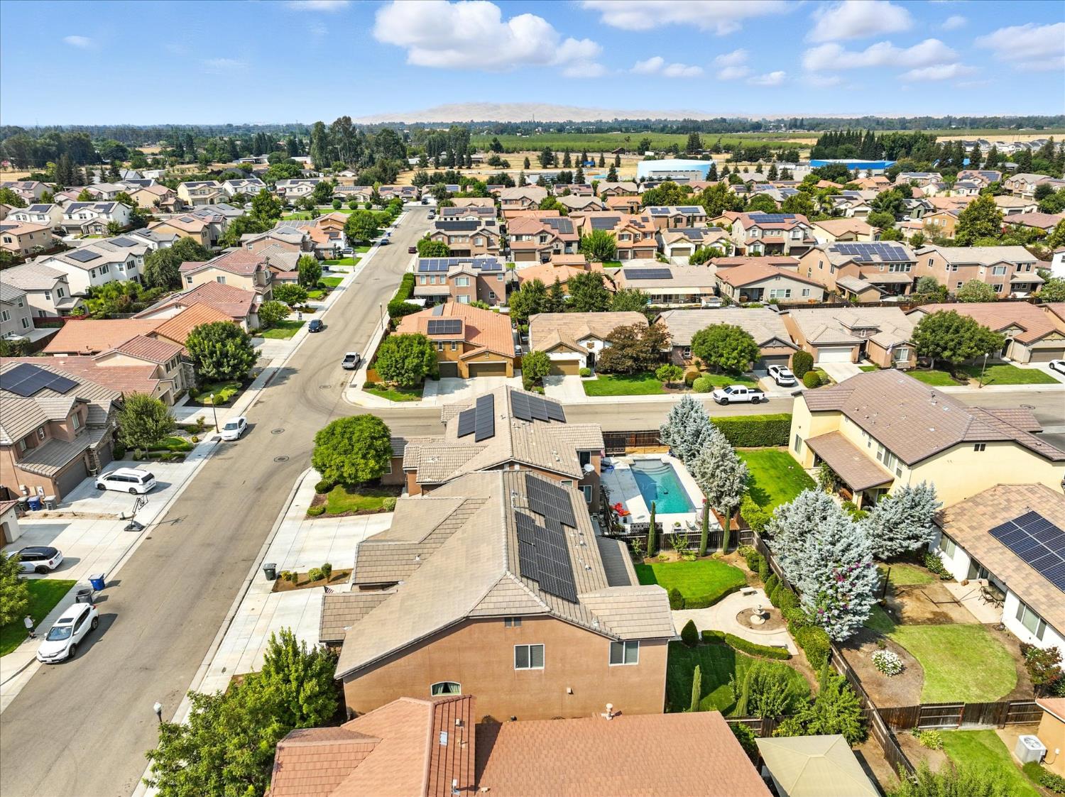 1117 Encino Ave, Clovis, CA 93619