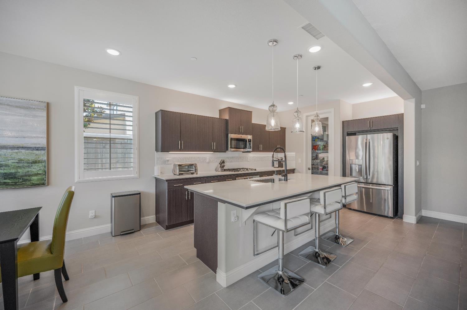 4066 Buckingham Ave, Clovis, CA 93619