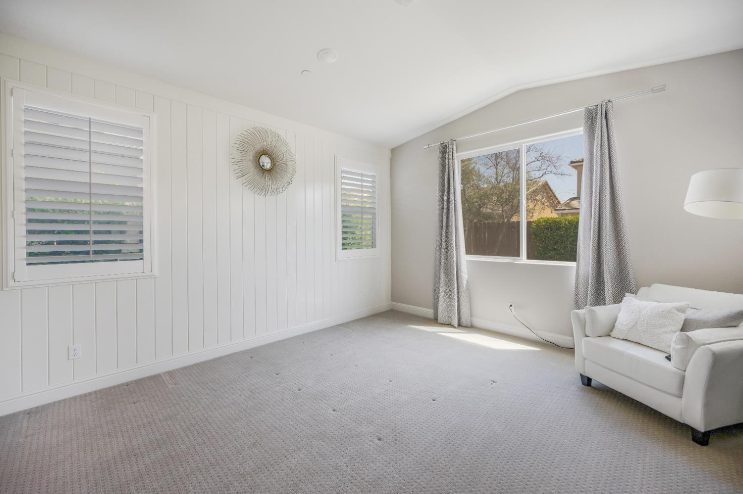 4066 Buckingham Ave, Clovis, CA 93619