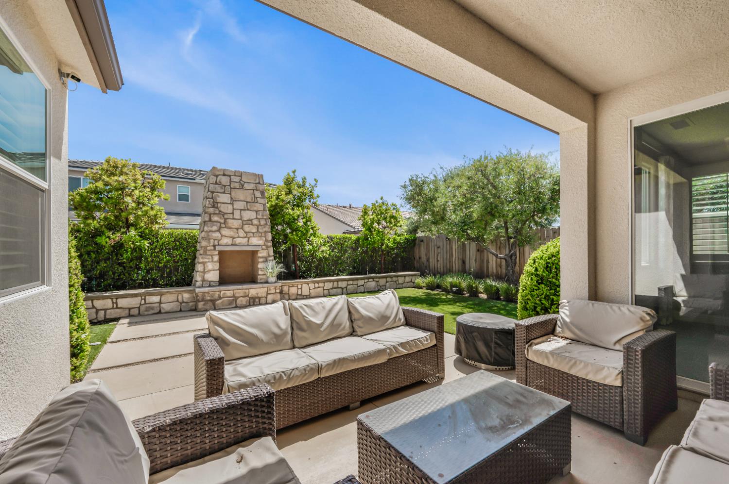 4066 Buckingham Ave, Clovis, CA 93619