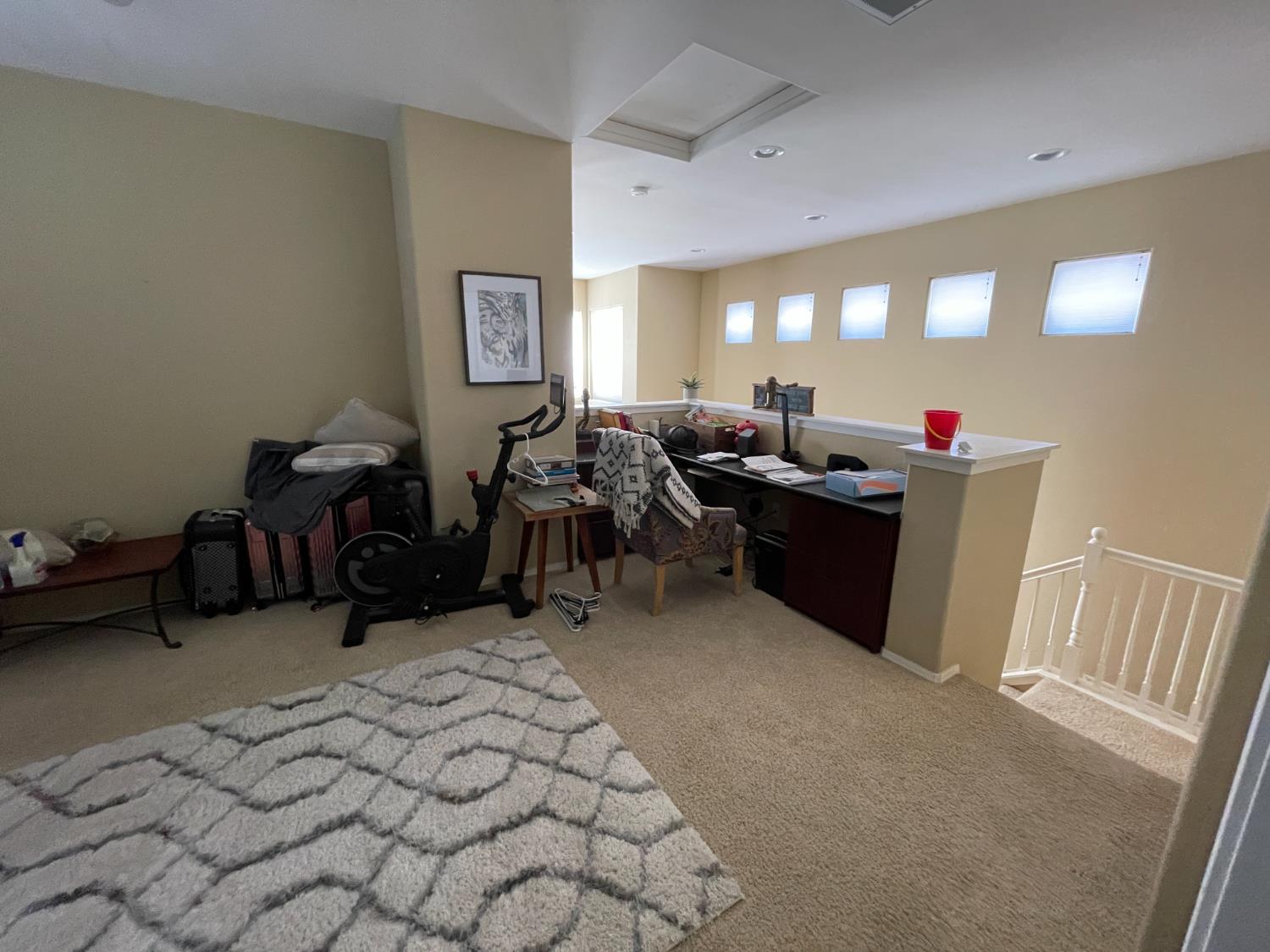 12 W Tivoli Ln, Clovis, CA 93619
