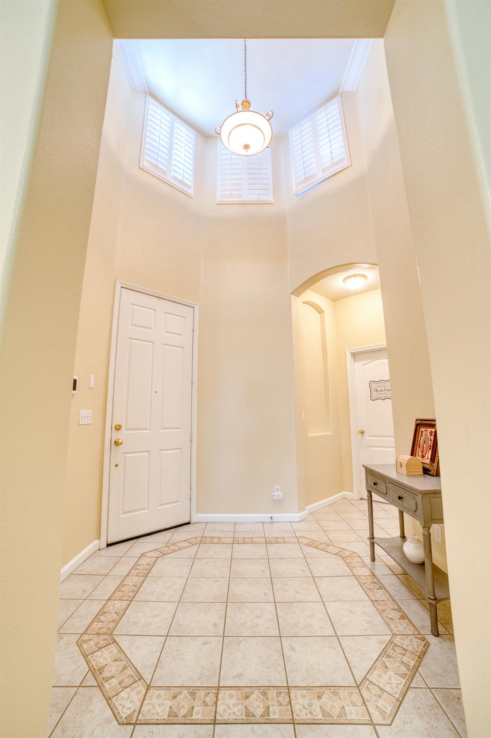 3129 Megan Ave, Clovis, CA 93611
