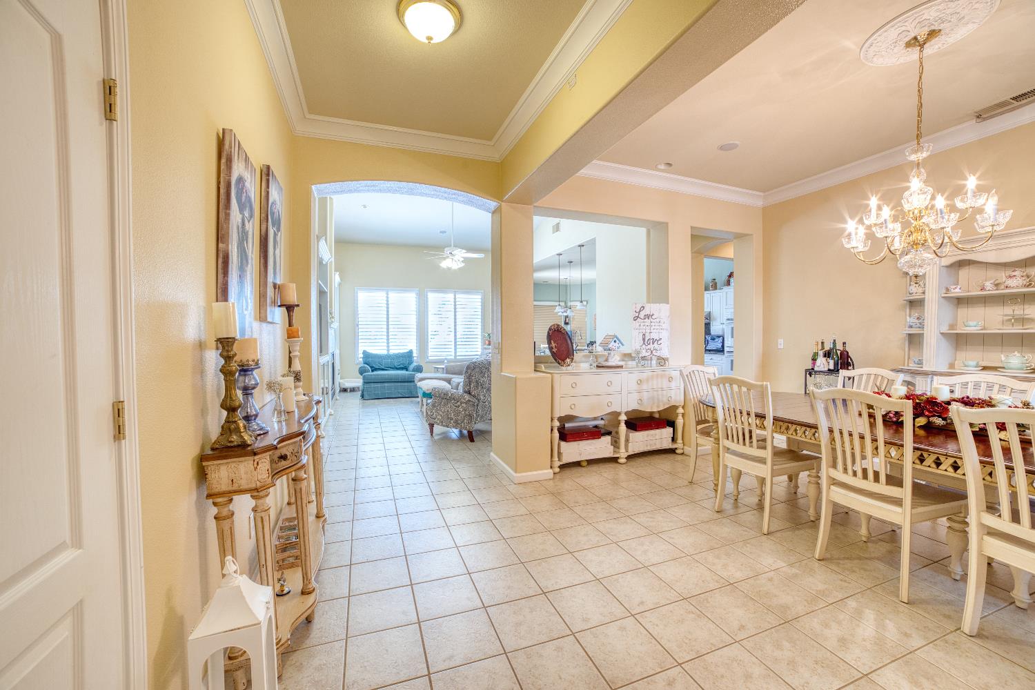 3129 Megan Ave, Clovis, CA 93611
