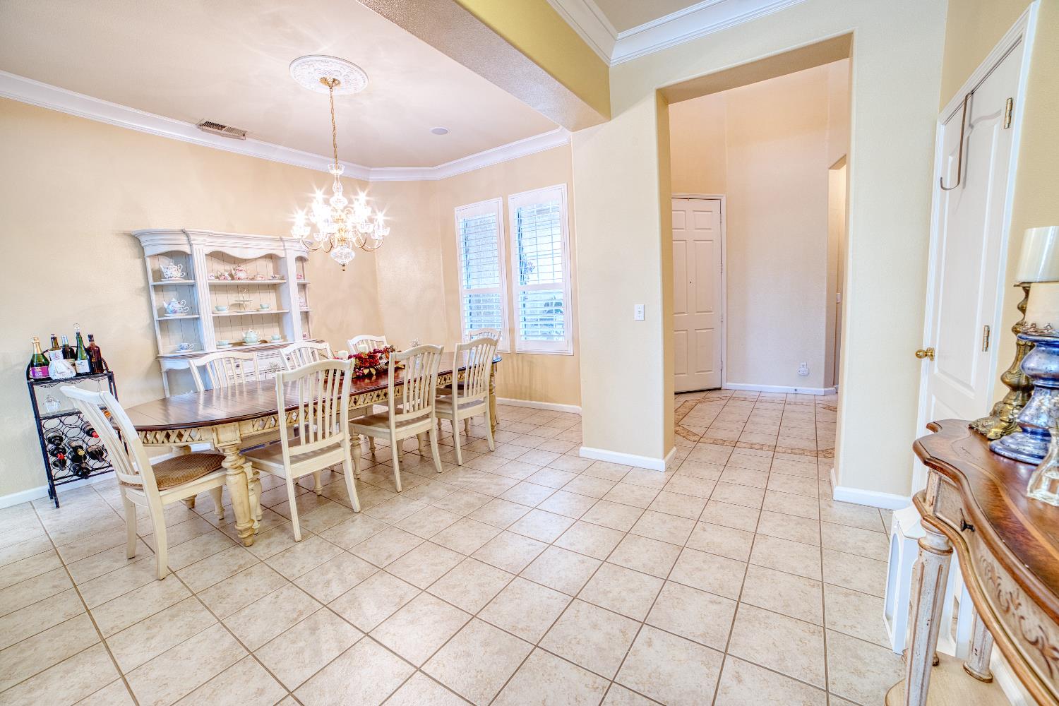 3129 Megan Ave, Clovis, CA 93611