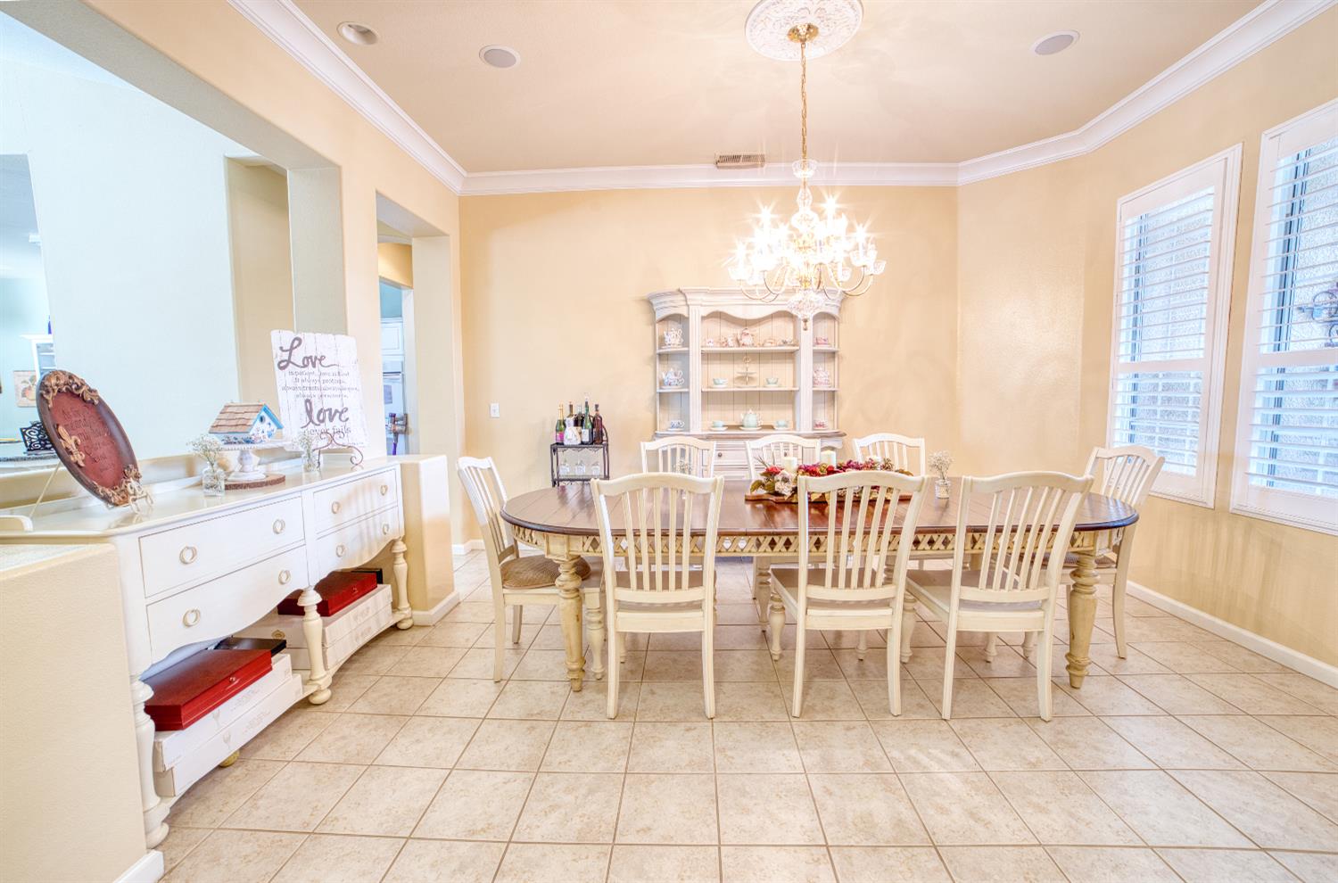 3129 Megan Ave, Clovis, CA 93611