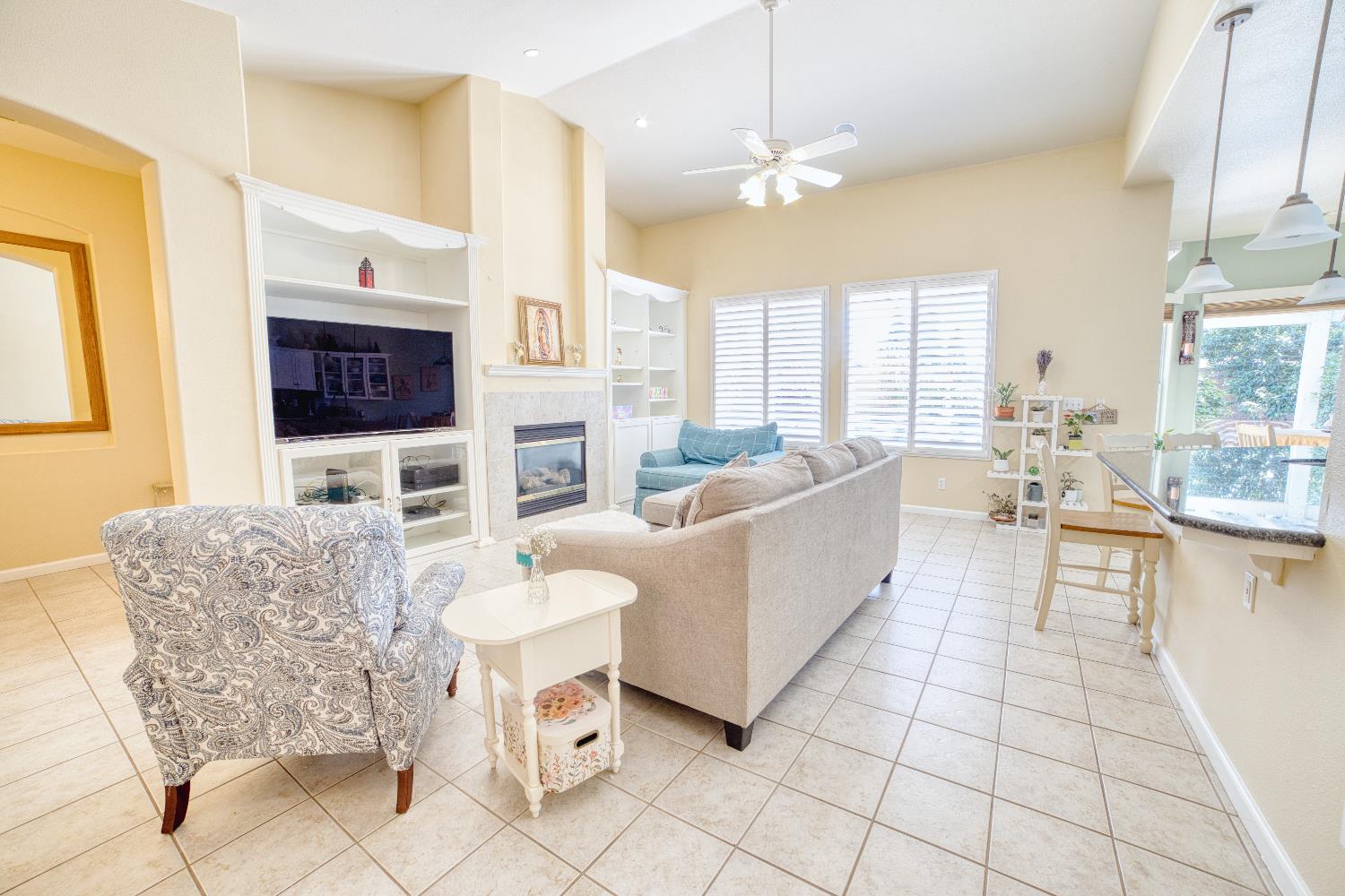 3129 Megan Ave, Clovis, CA 93611