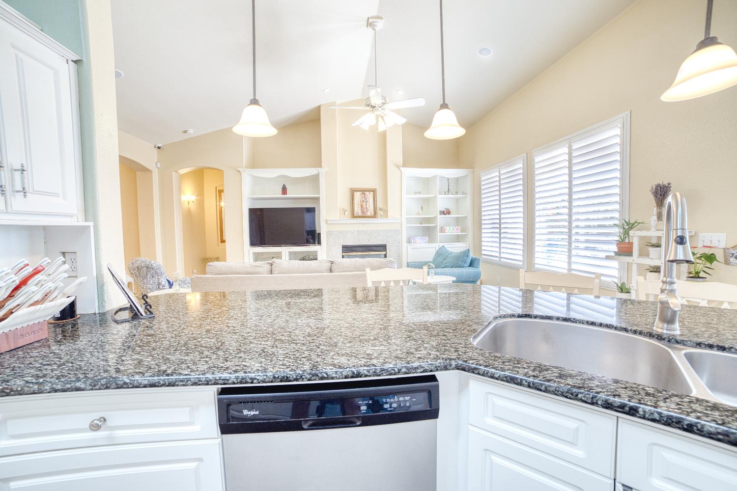 3129 Megan Ave, Clovis, CA 93611