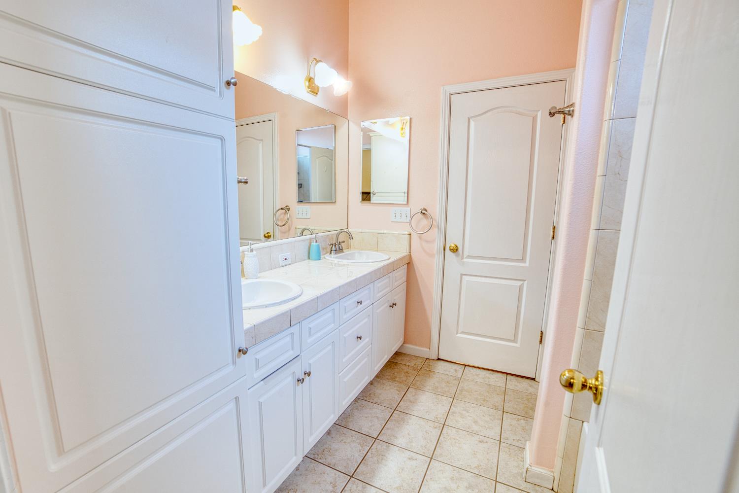 3129 Megan Ave, Clovis, CA 93611