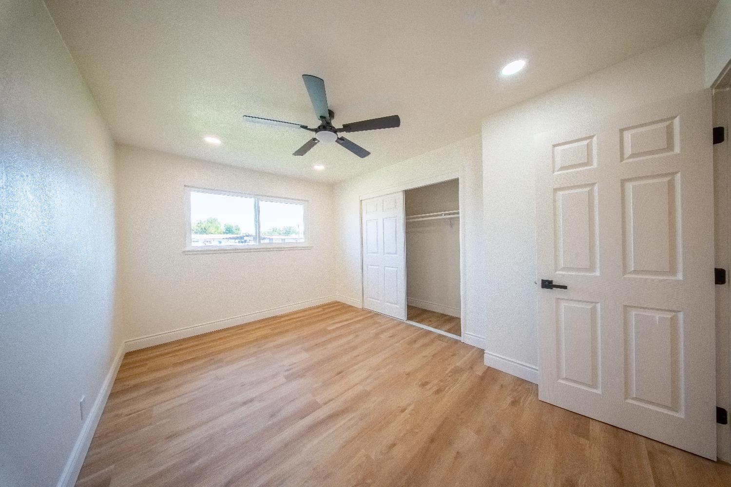 608 W Gettysburg Ave, Clovis, CA 93612