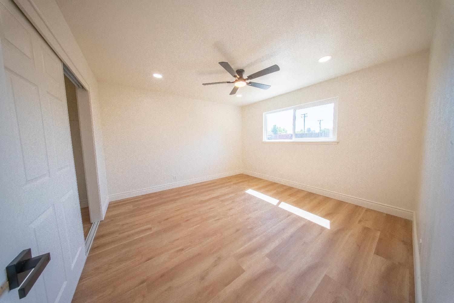 608 W Gettysburg Ave, Clovis, CA 93612