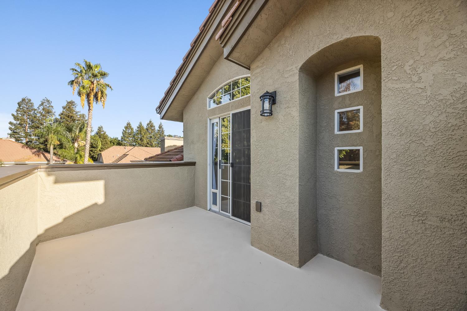 2586 Roberts Ave, Clovis, CA 93611
