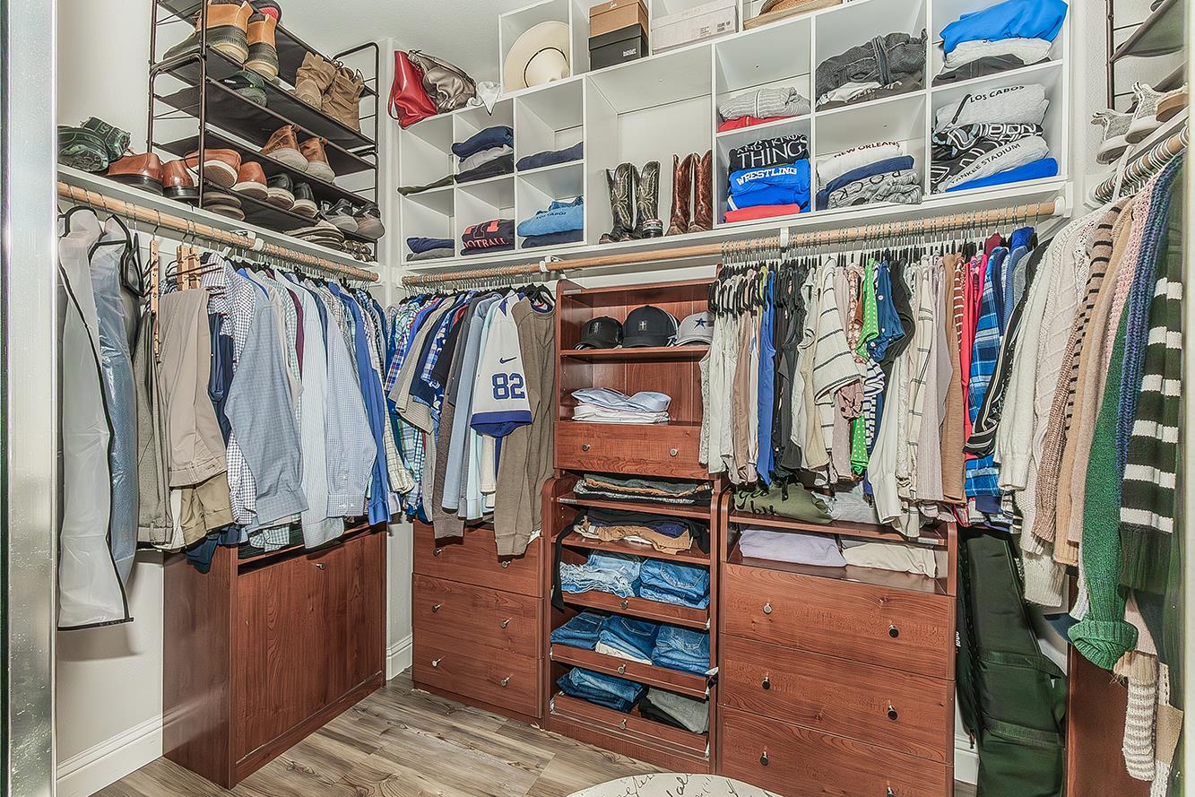 1175 Applegate Ave, Clovis, CA 93611