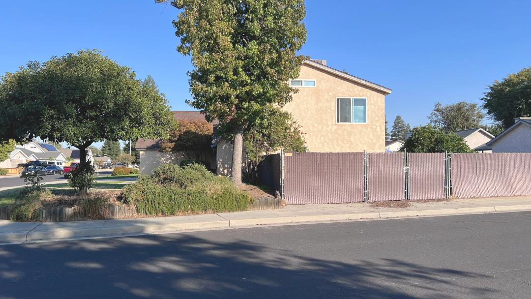 346 W Fremont Ave, Clovis, CA 93612