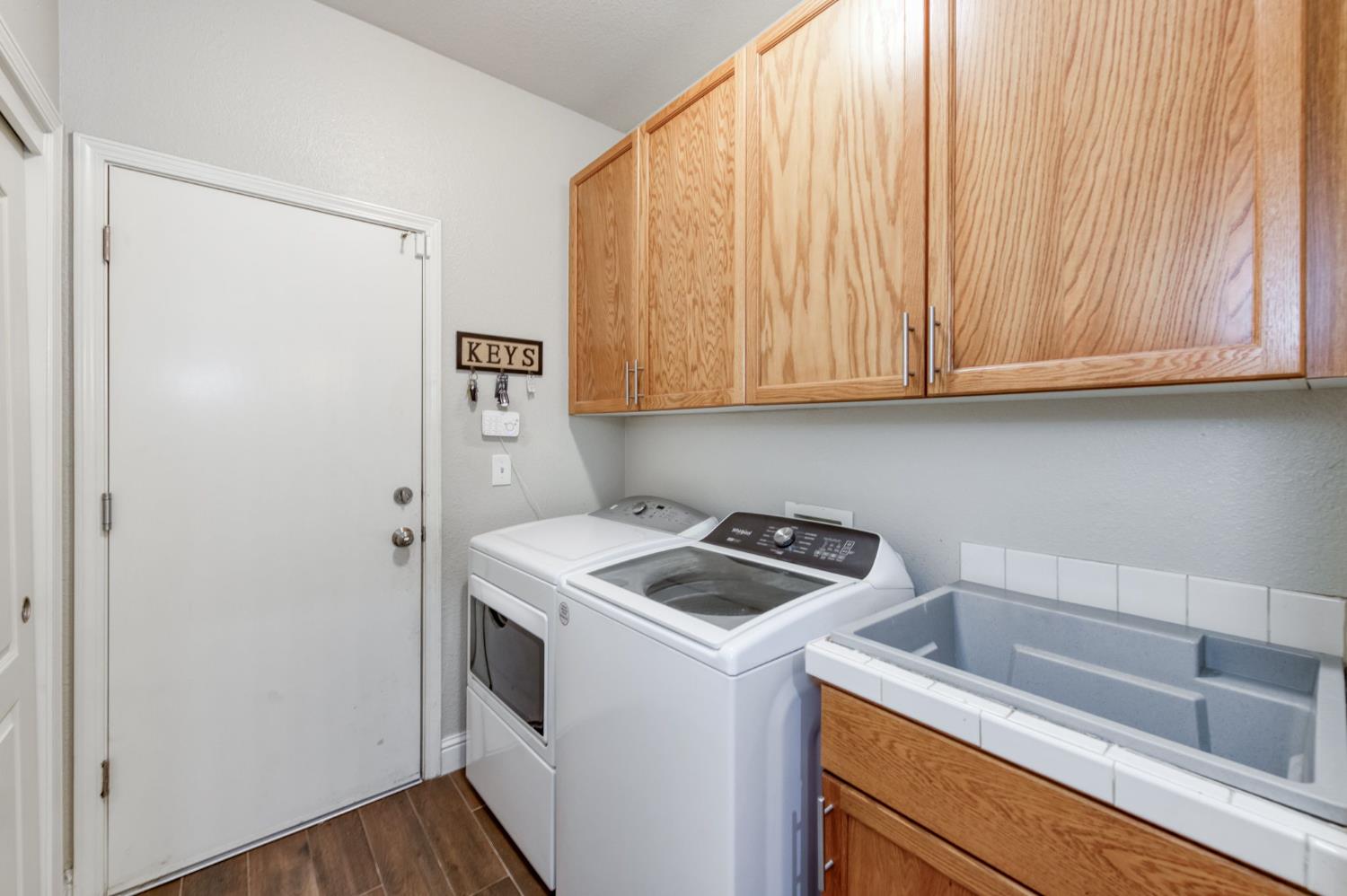 2334 Sierra Madre Ave, Clovis, CA 93611