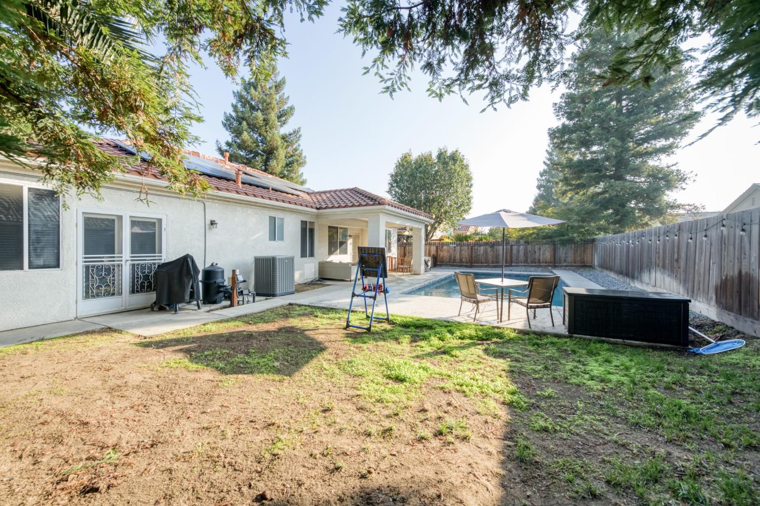 2334 Sierra Madre Ave, Clovis, CA 93611