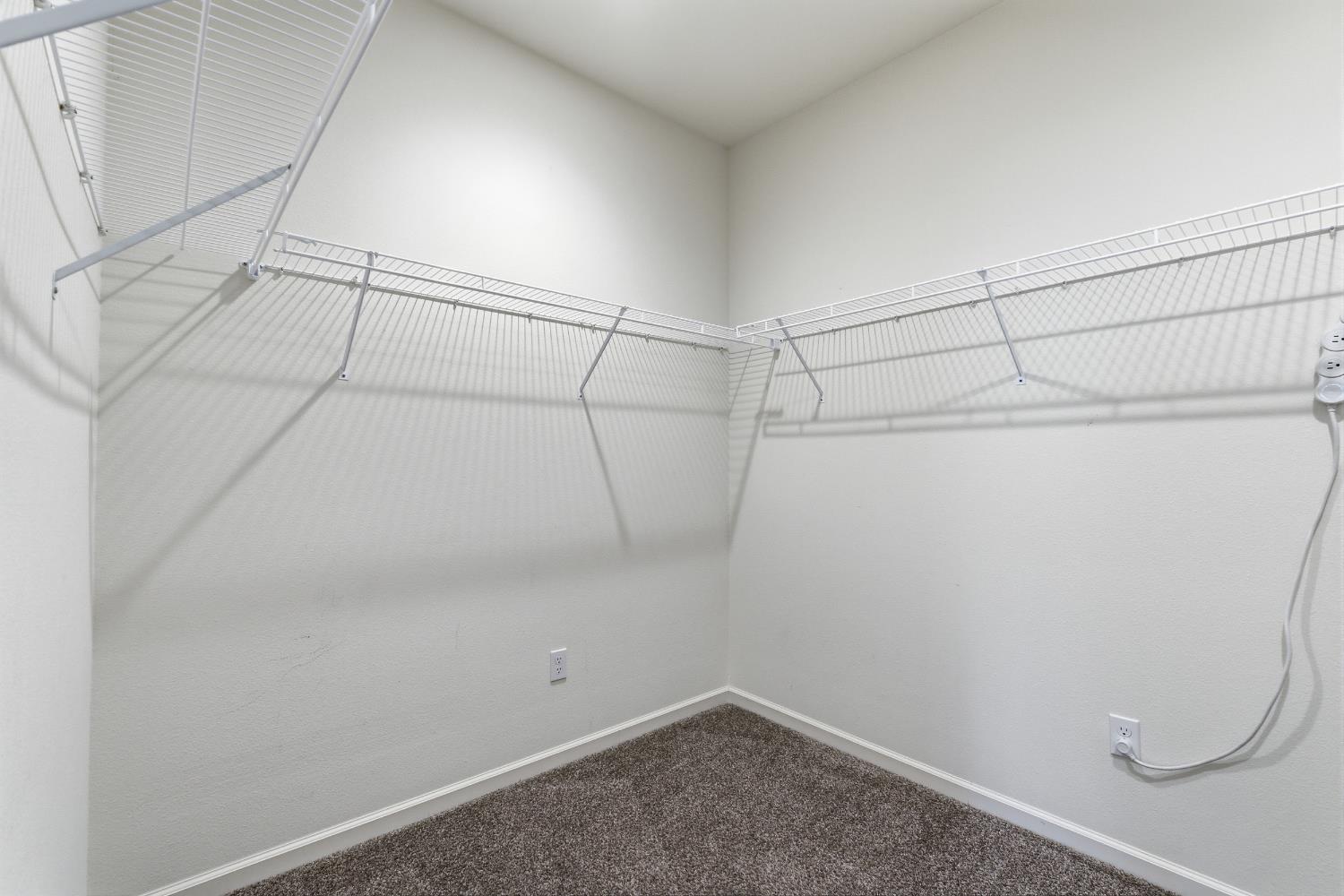 3938 Mecca Ave, Clovis, CA 93619